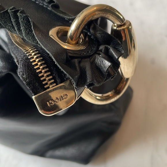 Authentic Gucci Sabrina handbag. Black leather. Ruffle strap - Picture 6 of 9